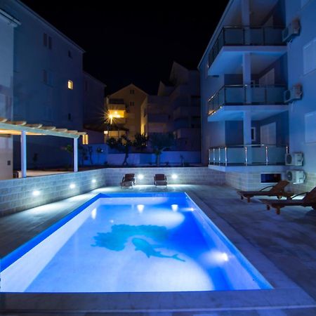 Apartments Sara 3 Бол Экстерьер фото