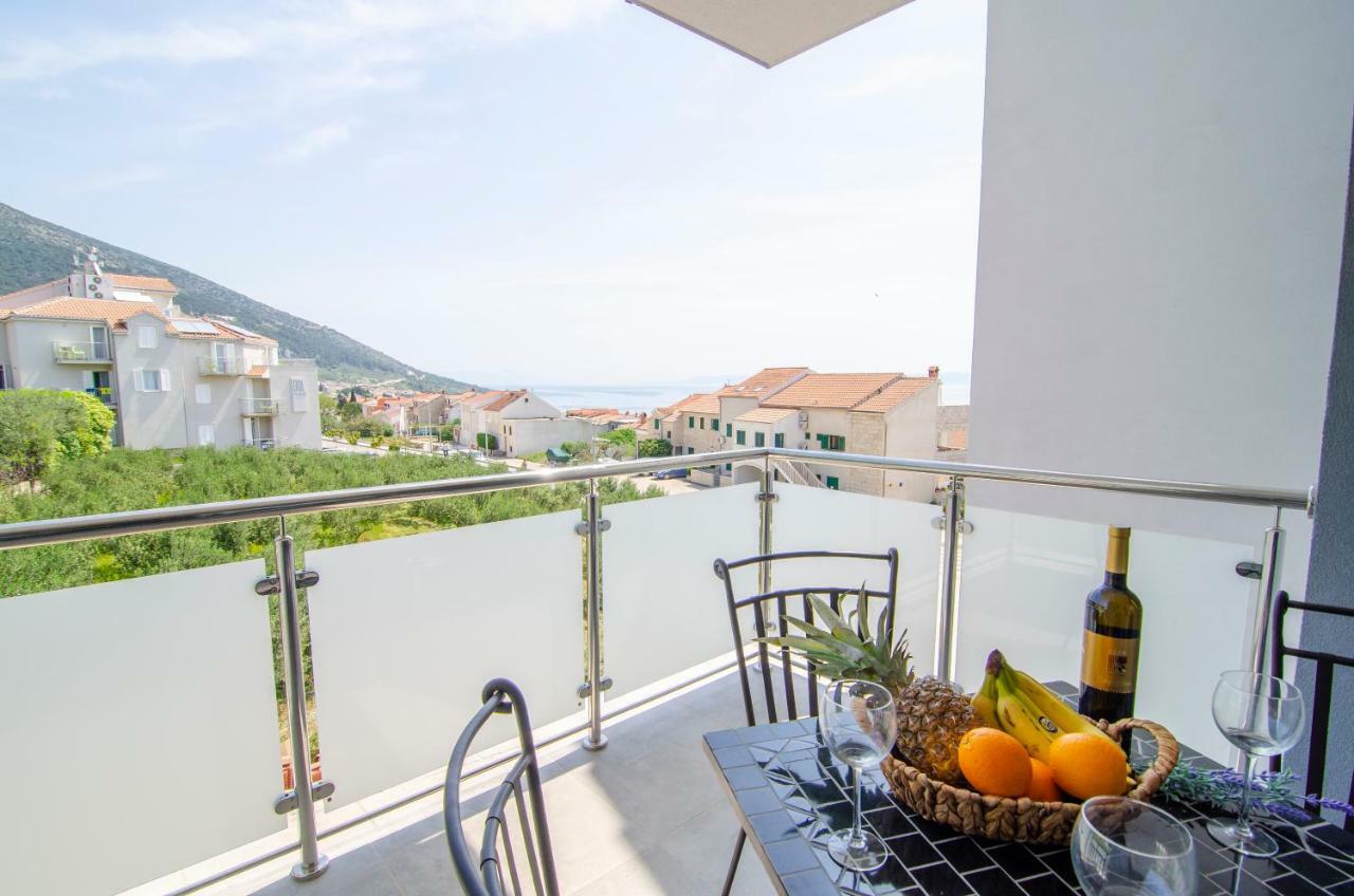 Apartments Sara 3 Бол Экстерьер фото