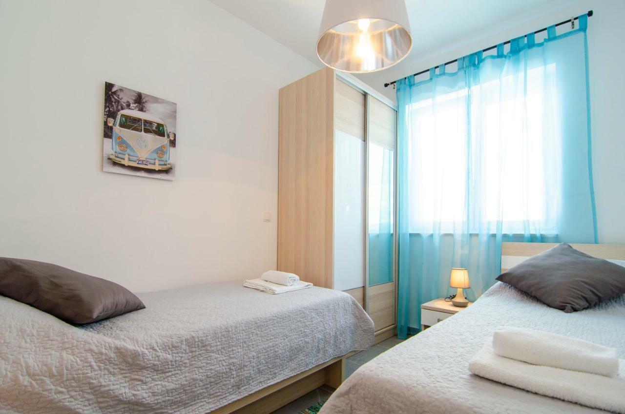Apartments Sara 3 Бол Экстерьер фото