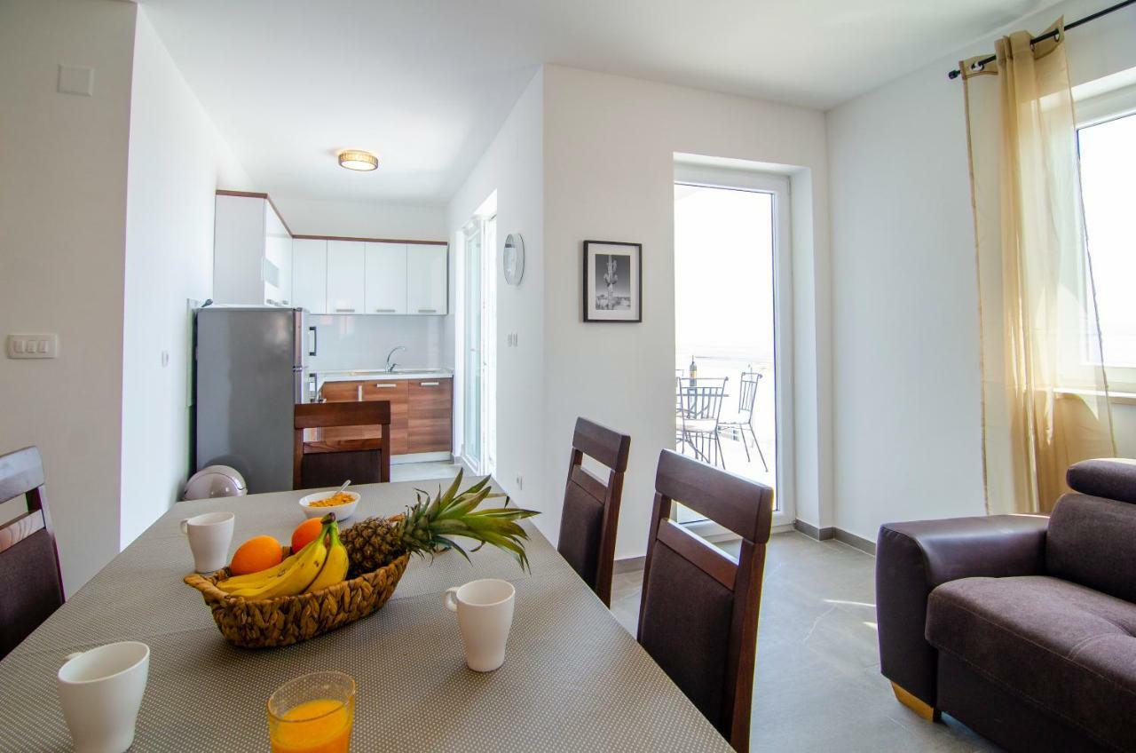 Apartments Sara 3 Бол Экстерьер фото