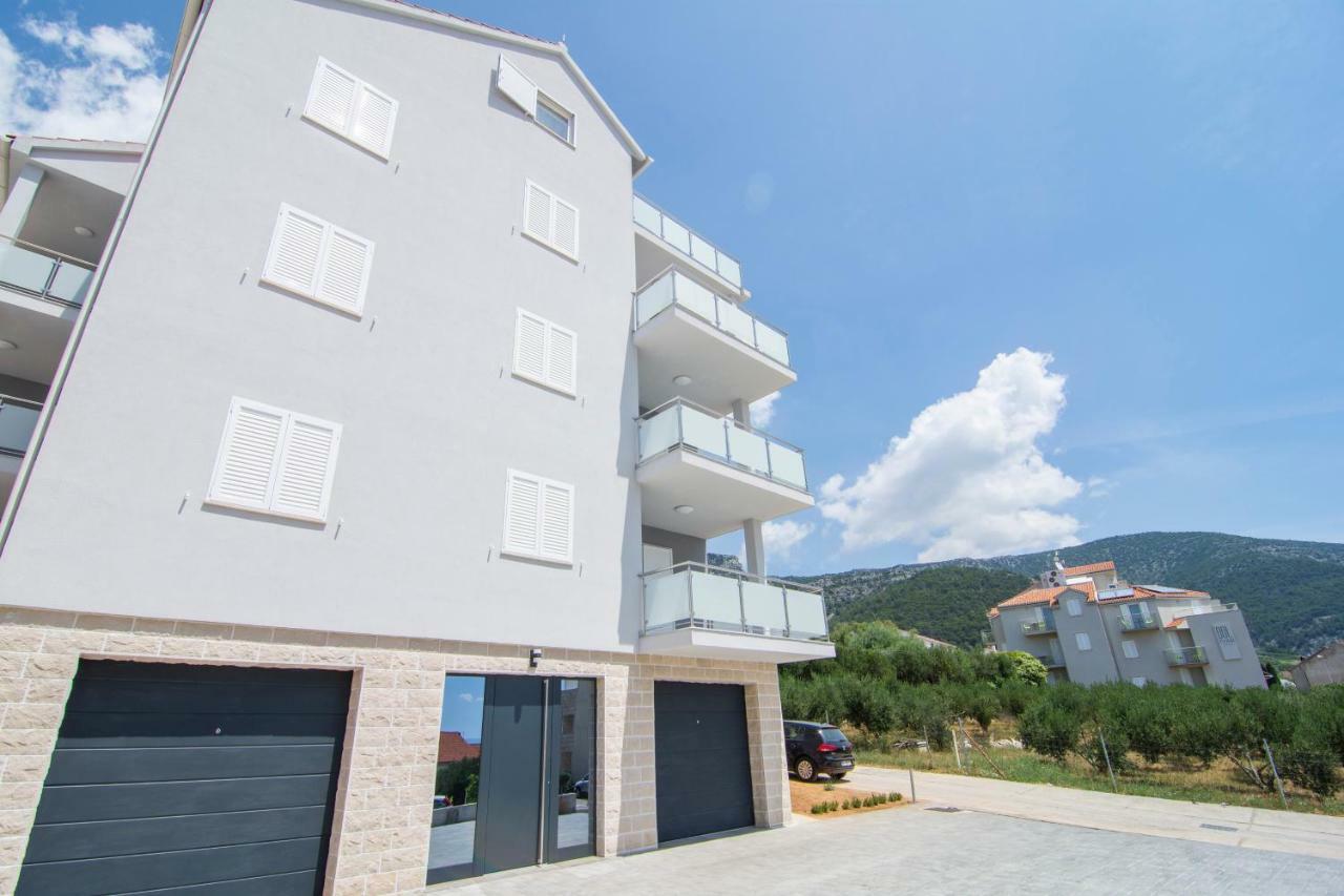 Apartments Sara 3 Бол Экстерьер фото