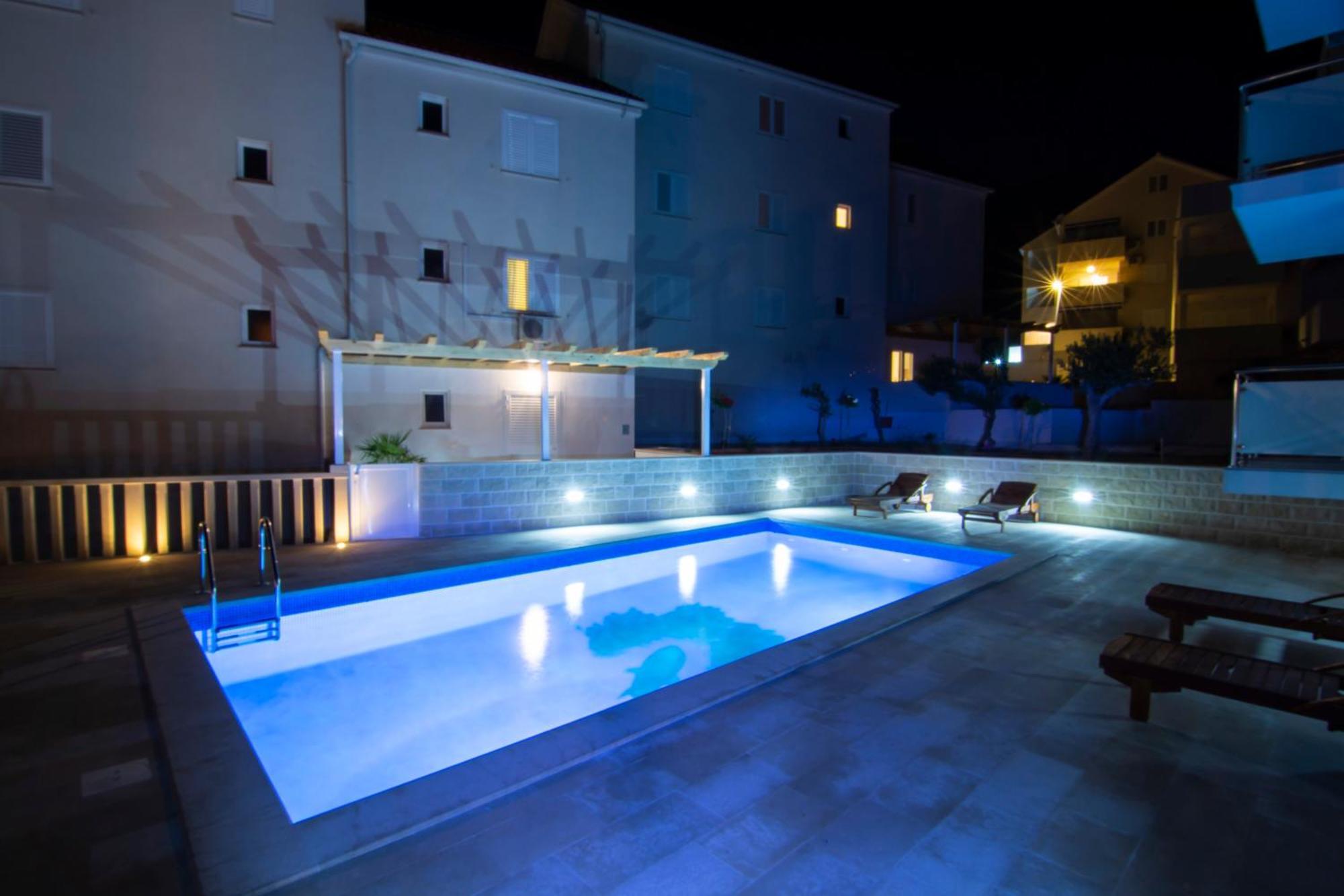Apartments Sara 3 Бол Экстерьер фото