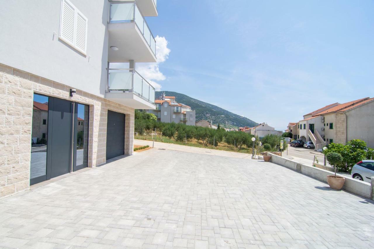 Apartments Sara 3 Бол Экстерьер фото