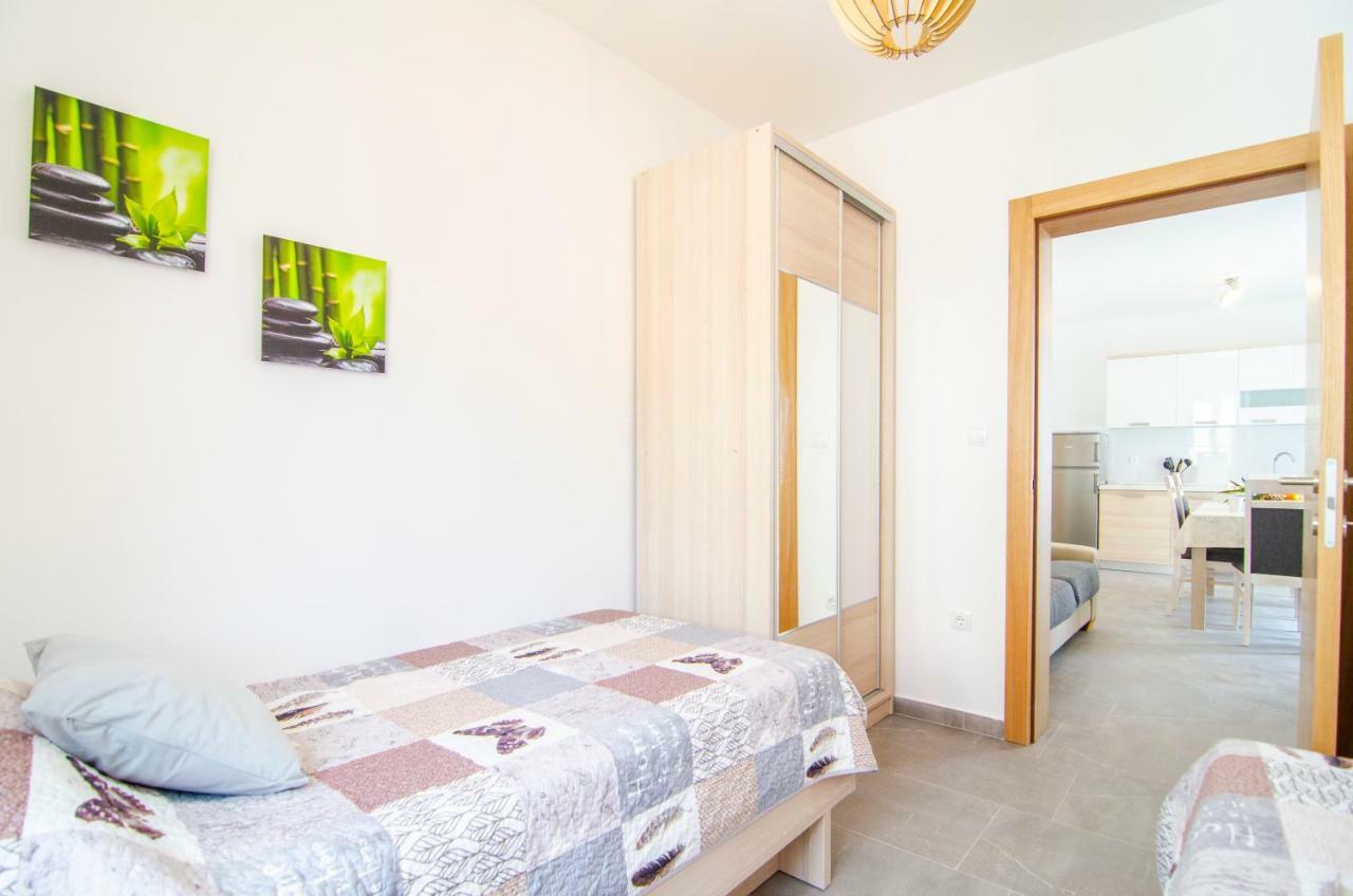 Apartments Sara 3 Бол Экстерьер фото