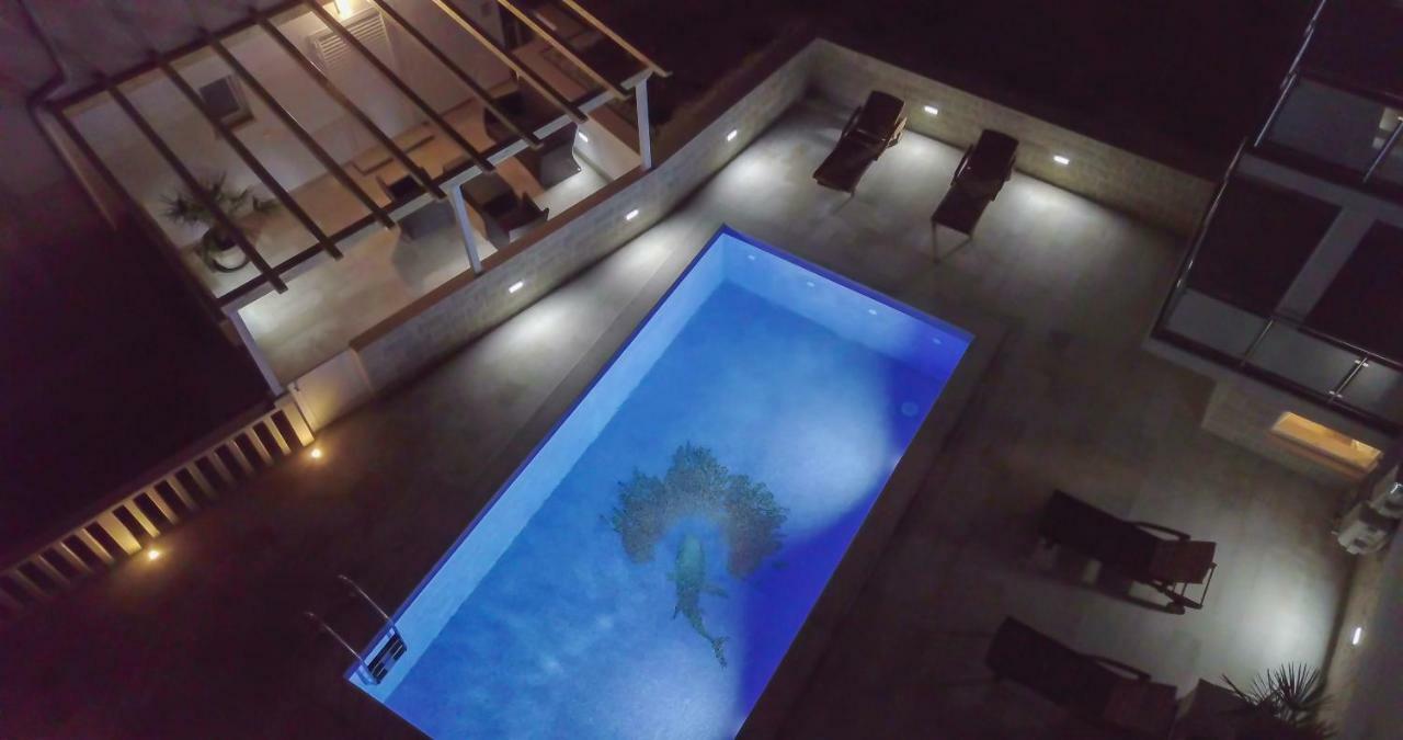 Apartments Sara 3 Бол Экстерьер фото